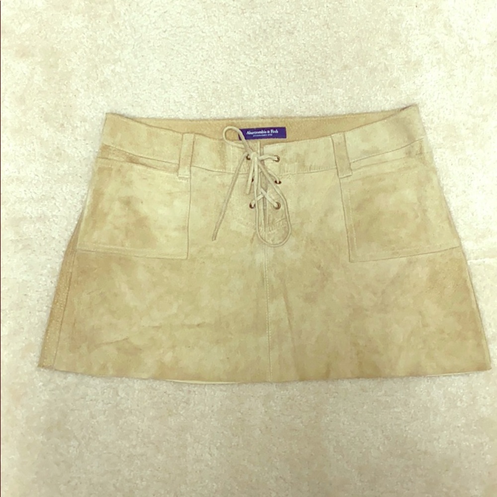 Abercrombie Low rise, real suede mini skirt